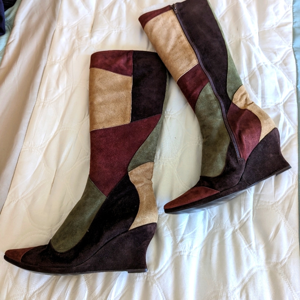 Knee length wedge heel brown suede boots